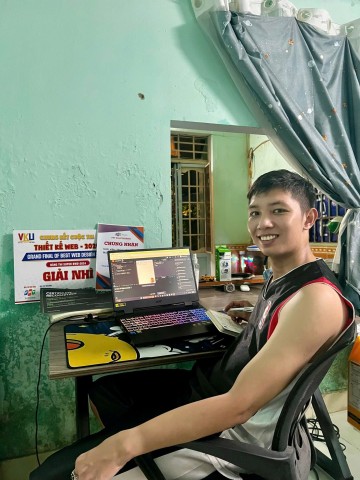 Hoàng Bảo Trung - Học viên tiêu biểu của F8 tỏa sáng với dự án "AI Powered Learning"
